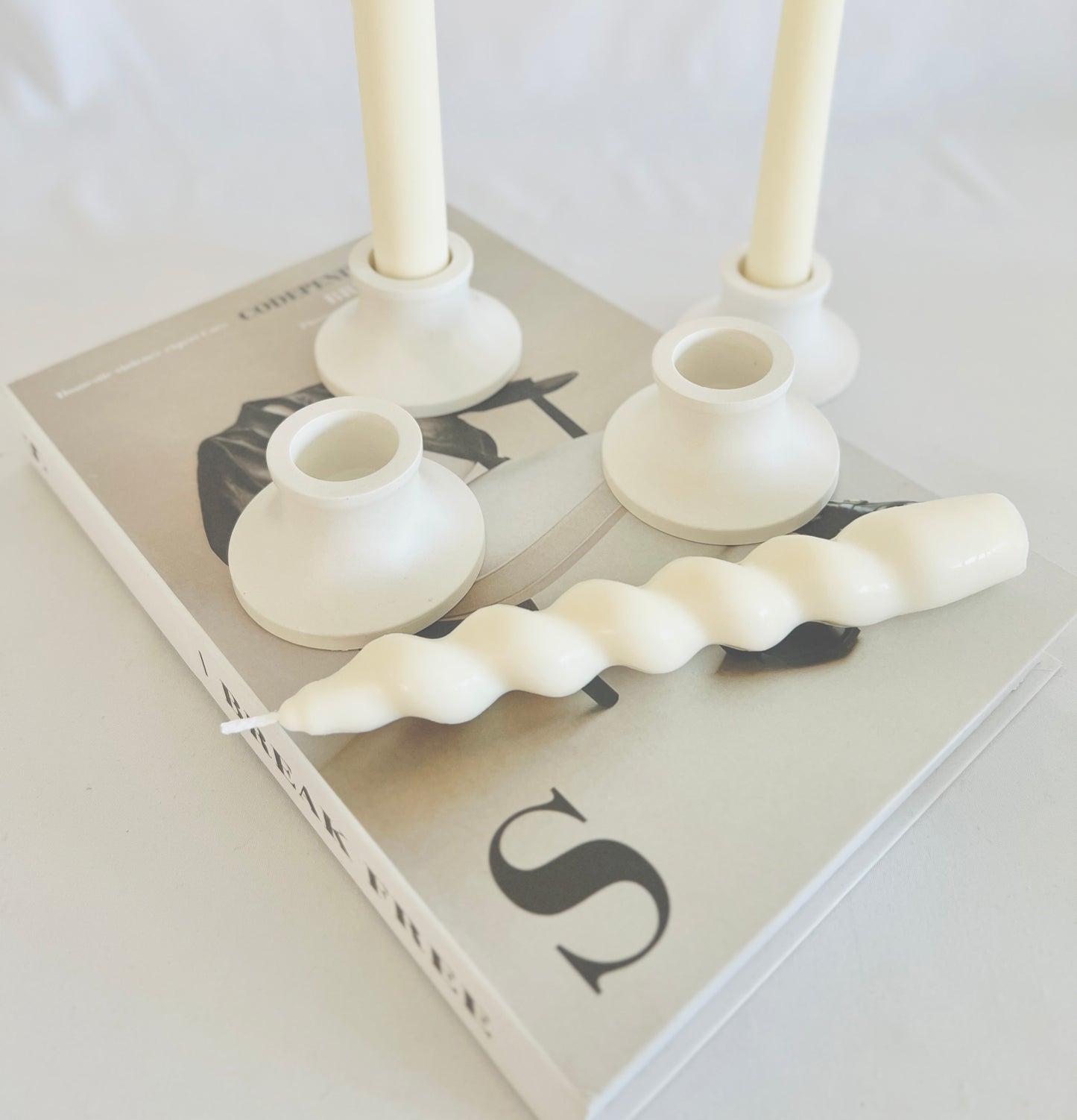 Round Candle Holder